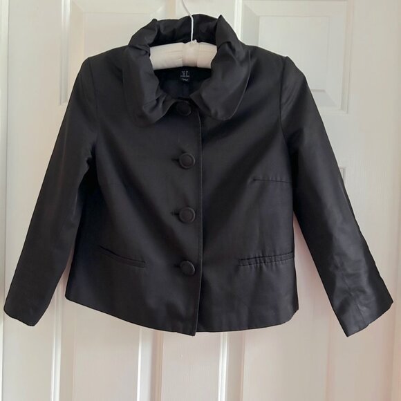 H&M cropped black blazer w ruffle collar and covered buttons - Picture 2 of 15